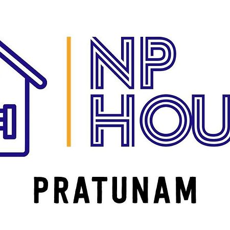 Np House Pratunam Bangkok Buitenkant foto