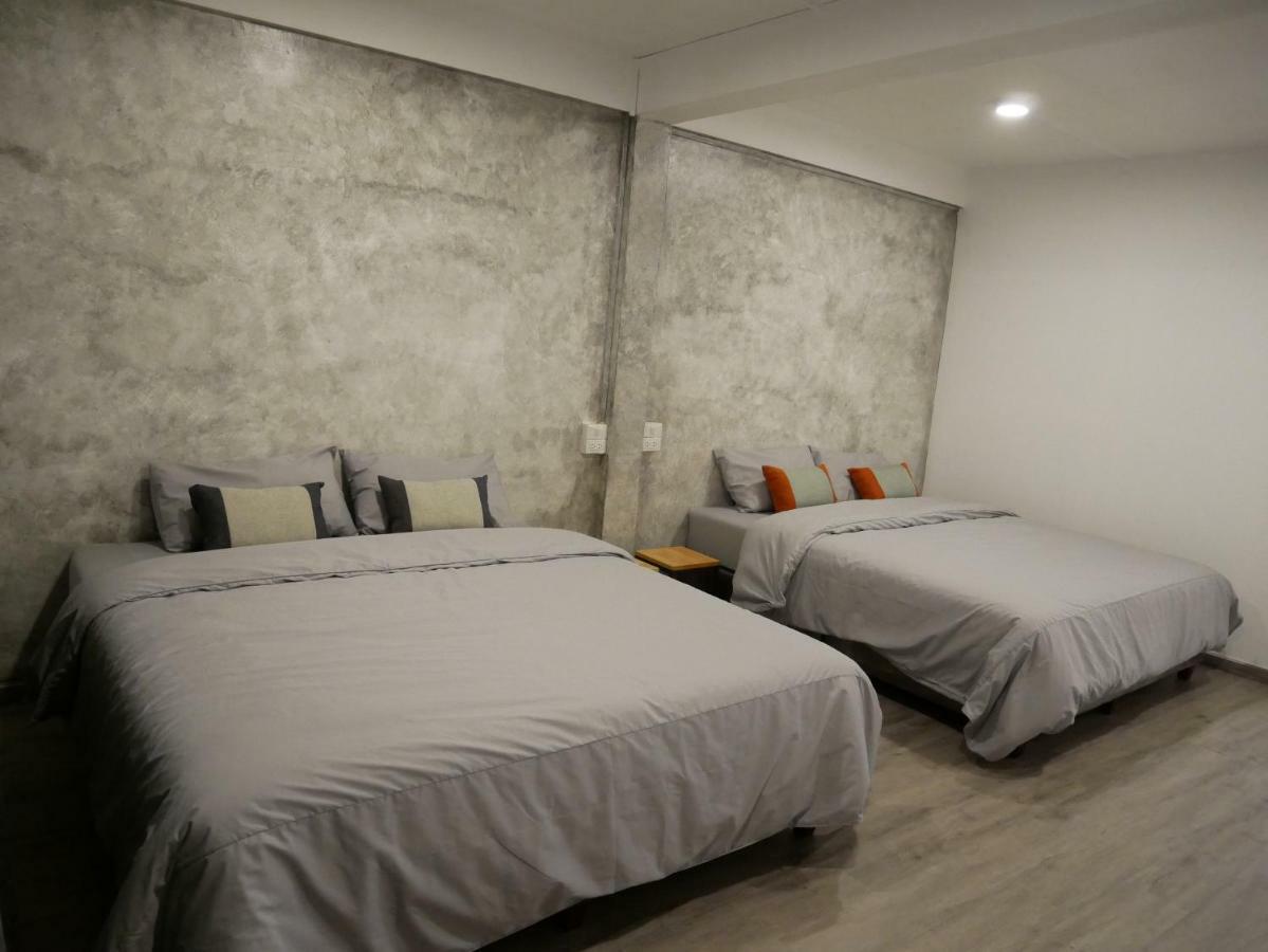 Np House Pratunam Bangkok Buitenkant foto