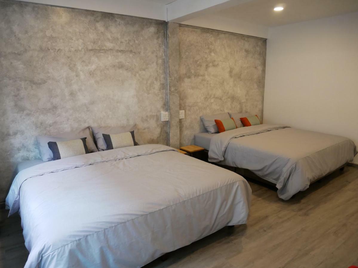 Np House Pratunam Bangkok Buitenkant foto